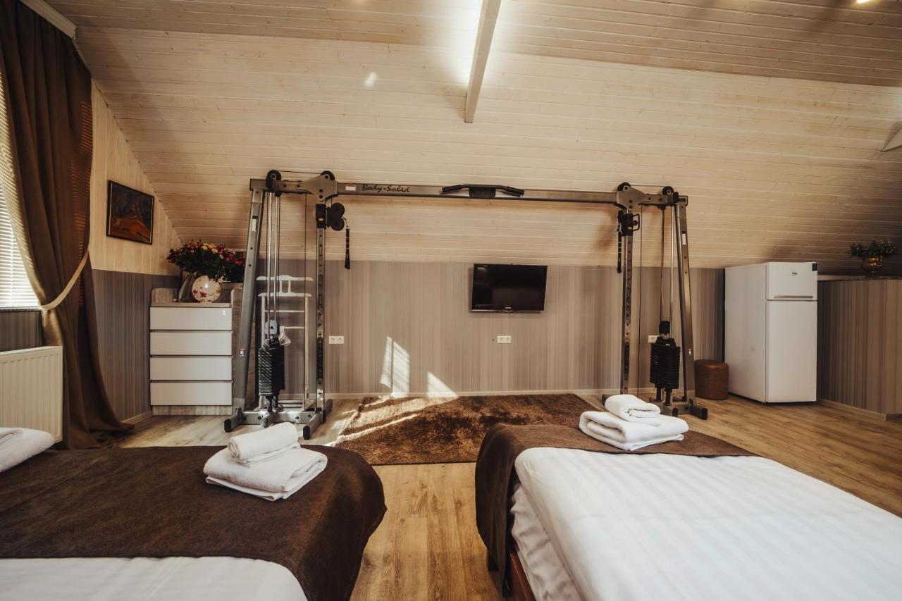 Rustaveli Apartment With Gym Tbilisi ภายนอก รูปภาพ